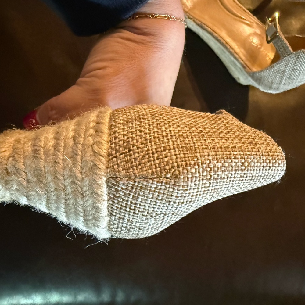 Talbots Women's Beige Espadrille Sandals - Picture 5 of 5